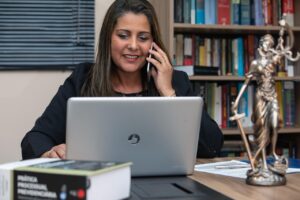 Lawyer providing Online legal consultation in Ontario Canada